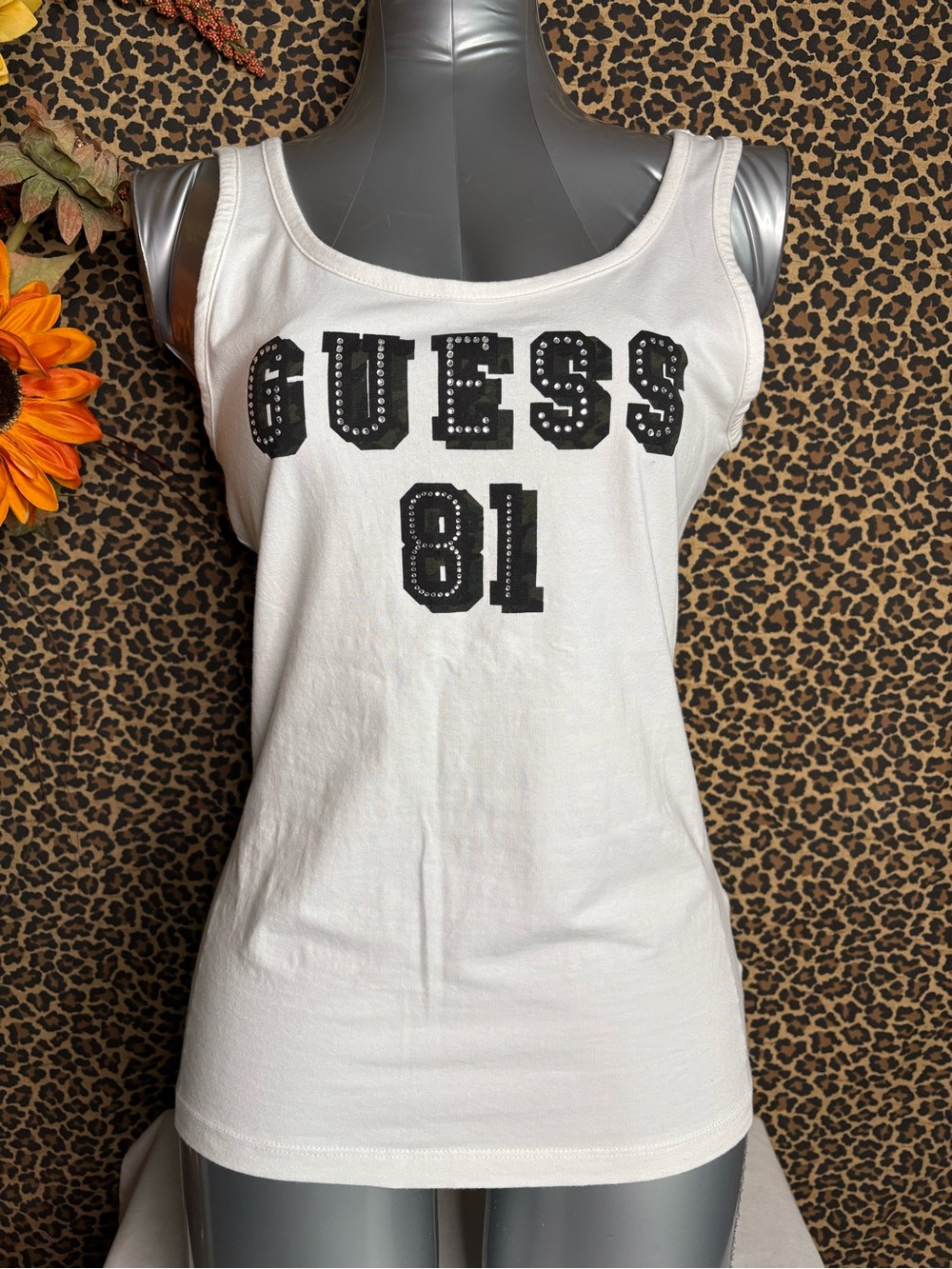 🦋B2G1🦋GUESS Camo & Crystal Embellished Logo Tank Top | MEDIUM |